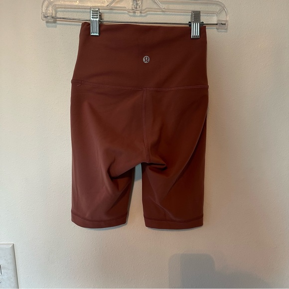 Lululemon womens Wunder Train shorts 8” spiced chai size 2 - Picture 2 of 4